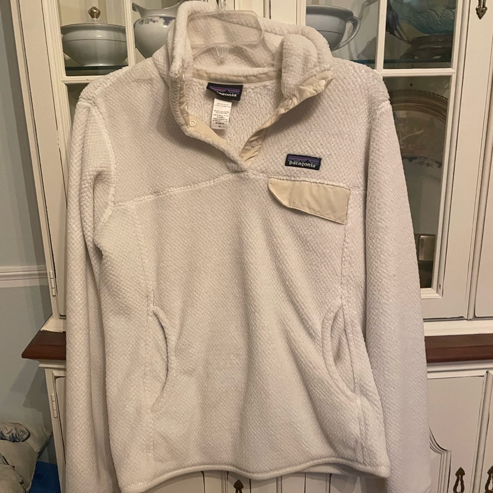 Patagonia fleece pullover